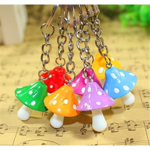 200pcs Novelty Plastic Mushroom Key Chains Mini Mushroom Shaped Key Rings Gifts WB1513