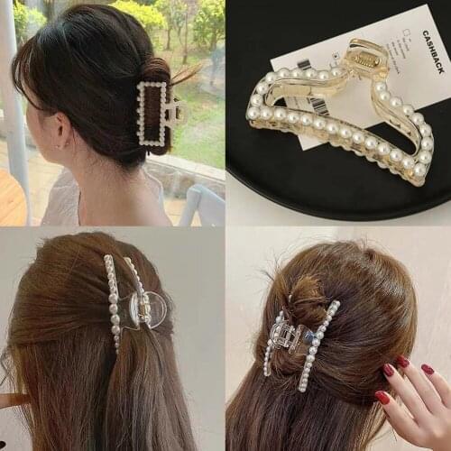 New French Style Elegant Lady Pearl Clip Large Acrylic Hair Claws Korean Retro Cute Shark Clip Bath Fixed Women Hair Accessories
