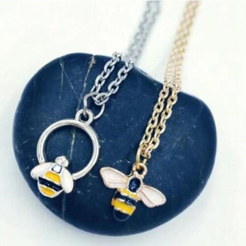 2PCS Bee Necklace Pendants Alloy Collar Statement Charms Chain Choke Women Accessories Jewelry DIY Gift Fast delivery