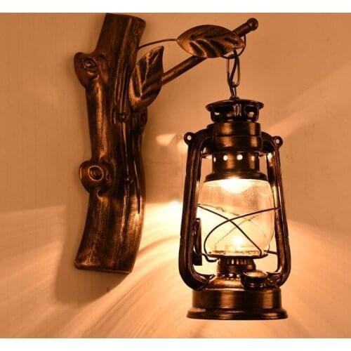 Retro nostalgic wrought iron lantern wall lamp creative Loft net Garman coffee bar stair lamp wholesale