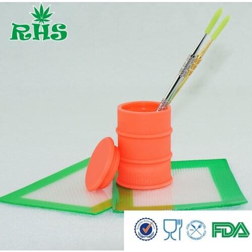 Hot selling 2017 plastic food grade silicone cosmetic container for wax 26ml oil container 1set free shipping