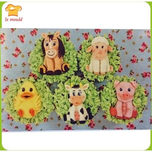 B:Jungle Animals Mould Hippo, Lion, Tiger, Monkey, Giraffe,Elephant A:Farm animals mold Duck, Donkey, Sheep, Cow and Pig