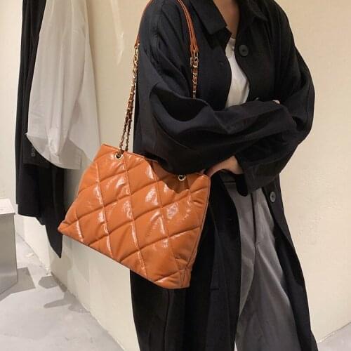 High Quality Ladies Casual Rhombic Chain Large Capacity Shoulder Bag 2021 New Female Bag Fashion Messenger Bag Commuter Handbag