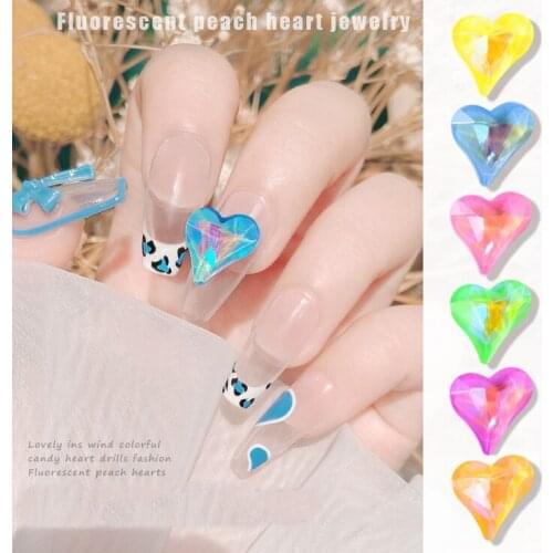 20pcs/lot, 3d Nail Art Fluorescent Peach Hearts Rhinestones For Nail Tips Decorations