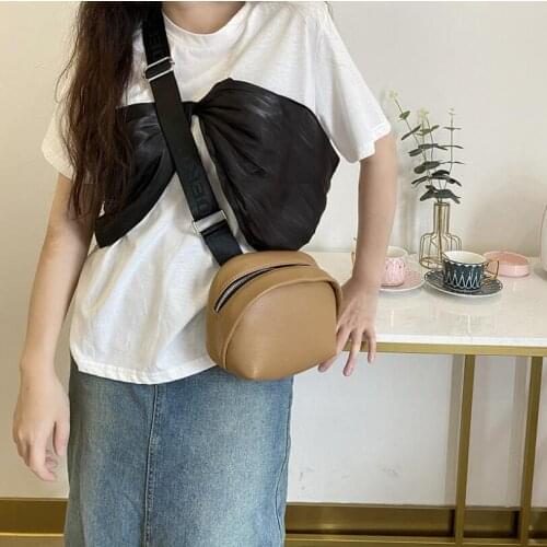 2021 Women Waist Bag Thick Chain Shoulder Crossbody Chest Bag Female Belt