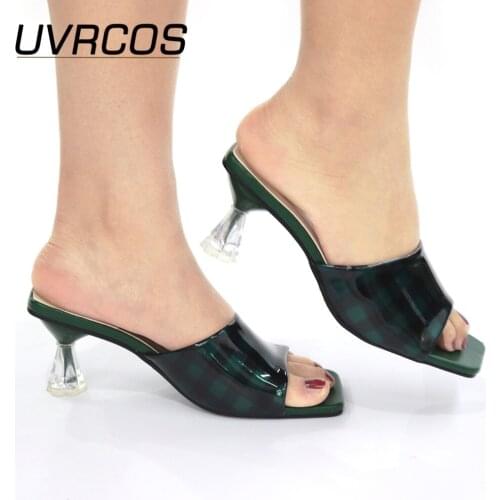 New Arrival Summer Low Heeled Shoes for Women Luxury Shoes Women Slip on Women Party Shoe Decorated with Rhinestone Wedding