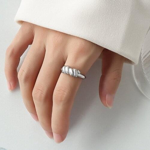 Fashion Silver Color Stainless Steel Womens Ring Finger Accessories, Simple Geometric Twisted Rings Jewelry For Women 2021