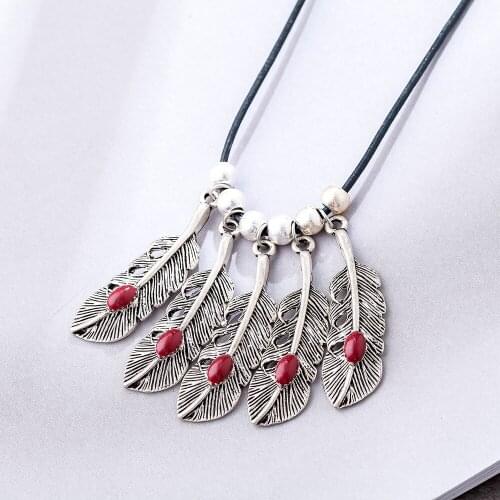 Vintage Silver Color Feather With Red Beads Jewelry For Women Necklace Statement Adjustable Neck Suspension Pendants Accessories