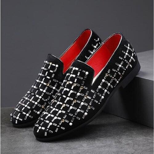 Men Luxury Designer Pointed Rhinestone Rivet Flats Shoes Male Wedding Dress Oxford Formal Shoes Sapato Social Masculino 1A34