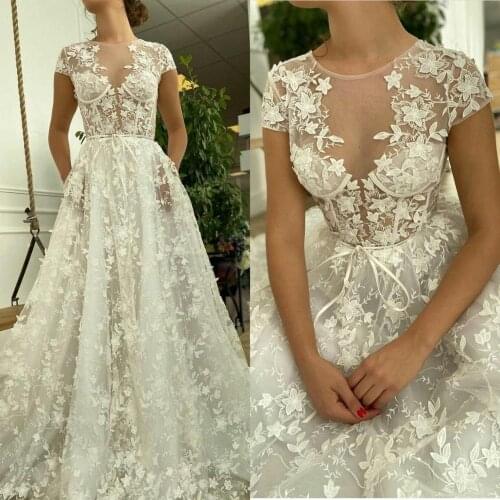 Chic Lace Wedding Dresses Sexy Illusion O Neck Short Sleeve Appliques A Line Bridal Gowns Wedding robes de mariée