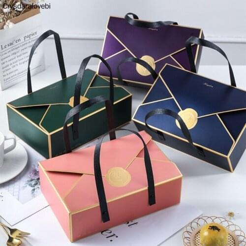 5pcs 22.5*15*7cm Handle Paper Box DIY Birthday Wedding Party Biscuit Egg Yolk Crisp Packaging Event Spacially Gfit Favor