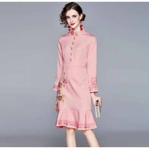 Fashion Design Women Spring Fall New Stand Collar Exquisite Flower Embroidery Split Sleeve Bodycon Mermaid Vintage Dress