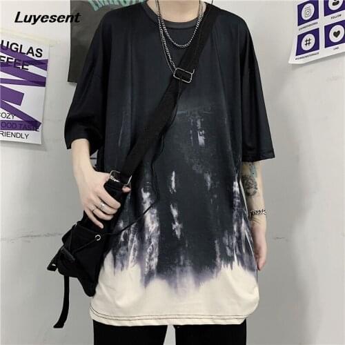 Tie Dye Gothic Unisex High Street T Shirt Gradient Black Lady Loose O Neck Short Sleeve Tshirt Harajuku Dark Goth Tees Tops