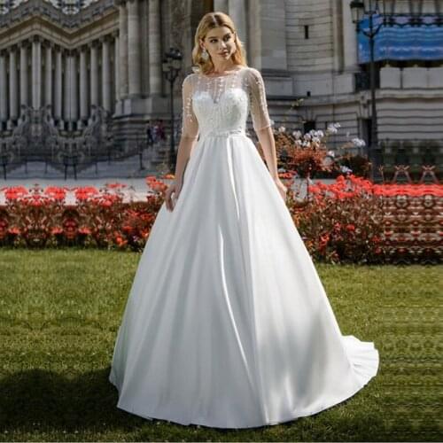 Tulle Jewel Neck A-line Wedding Dresses With Beaded Embroidery Handmade Flowers Wedding Gowns Short Sleeve Vestido de Noiva