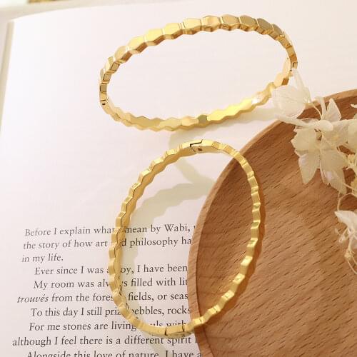 C-TYPE 18K Gold Bangle Cuff with Star Pattern HipHop Style for Unisex Bangle Stainless Steel Jewelry