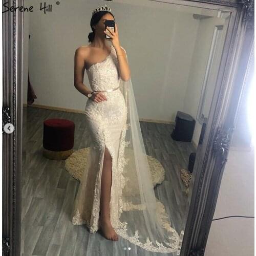Serene Hill Champagne One Shoulder Mermaid Sexy Evening Dress Sleeveless Lace Pearls Evening Gown 2020 CLA70181