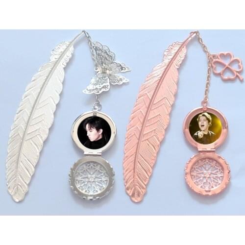 2 Pieces Dimash Kudaibergen Pictures Photos Lovely Creative Feather Alloy Bookmark Male Art Music Singer Christmas New Year Gift