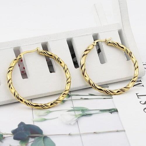 New Fashion Jewelry Stainless Steel Smooth Twisted Wire Twist Earrings For Womens Party Wedding Gifts Wholesale
