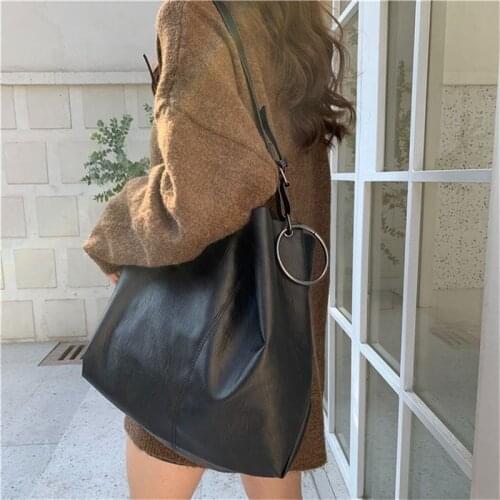 High quality womens shoulder bag autumn / winter 2020 new versatile large capacity soft face messenger bag fashion tote bag