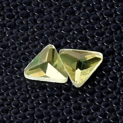 HOT! Light Yellow trianglar flat back glass crystal Rhinestones apply to DIY Watch Decoration and wedding dress 20pcs/pack