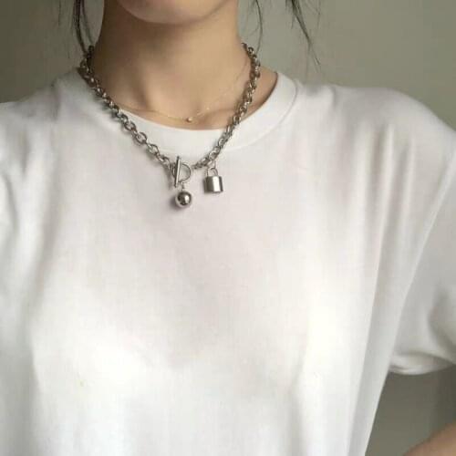 Metal ball straight bar OT necklace women ins tide models dark wind lock titanium steel necklace couples collarbone chain