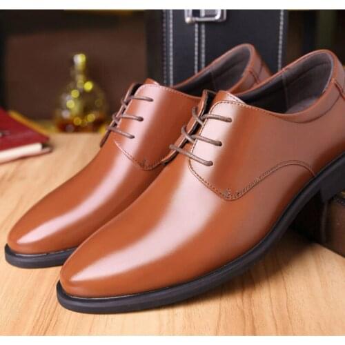 New Men Wedding Shoes Formal Business Pointed Toe for Man Casual Fashion Dress Shoes Mens All-match Oxford Flats