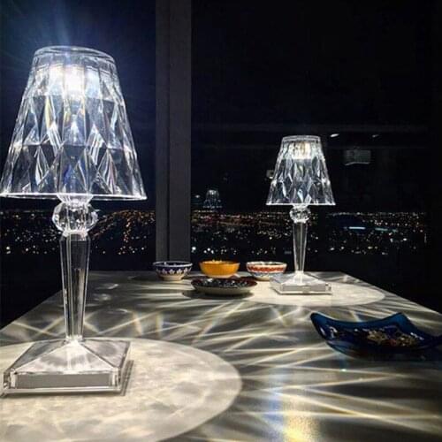 Crystal Table Lamp USB Rechargeable Acrylic Decoration Lamp Bedroom Bedside Crystal Desk Lamp Gift Night Light Lighting Fixtures