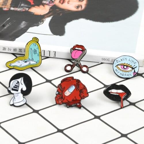 6 Styles Brooch collection Girl Leather jackets Twisted Clock Tongue Mouth Eyeliner Enamel Pin Badges Brooches for friends girl
