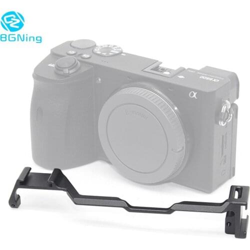 Cold Shoe Relocation Mount for Sony A6300 /A6400 /A6500 SLR Double Coldshoe Extension Mount Adapter for Microphone /Monitor /LCD