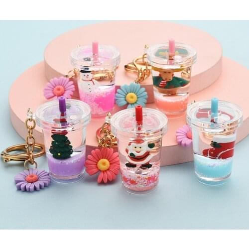 Cute Christmas Series Keychain Fashion Liquid Drifting Key chain Charm Into Oil Keychain Friends Christmas Gift Pendant Keychain