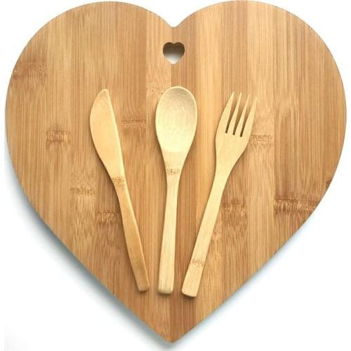 Heart Chopping Board with Cutlery Set Serving as Tray