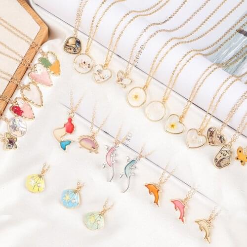 Fashion Cute Heart Dolphin Butterfly Fairy Pendant Necklaces for Women Gold Color Chain Resin Shell Choker Statement Necklace