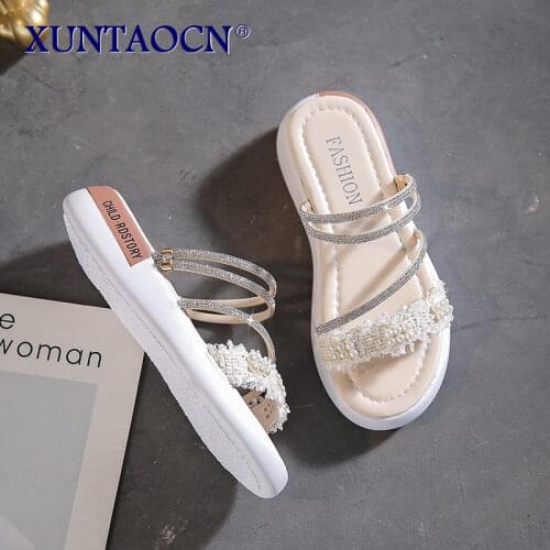 2021 Korean Womens Sandals Summer New Fashion Water Drill Sandals Womens Casual Thick Heel Flat Shoes Female Sandals
