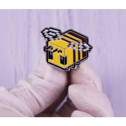 Cube Insect Bee Enamel Pin Cartoon Game Brooch Funny Novelty Badge Fashion Jewelry Gift