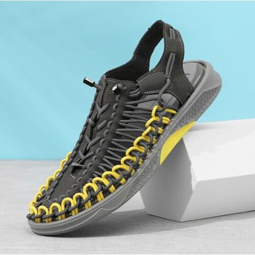 Trendy Summer Mens Sandals Hollow Woven Sandals Men Slides Outdoor Streetwear Flat Men Slip On Sandals Shoes sandalias hombre