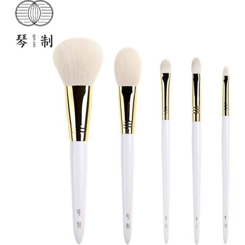 QINZHI Professional Handmade Make Up Brush Kit Powder Blush Eye Shadow Brush Soft Saikoho Goat Hair Makeup Brushes Set
