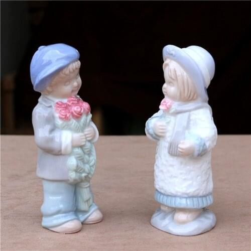 Porcelain Date Lovers Figure Ceramic Couple Appointment Miniature First Love Girlfriend Present for Boyfriend Ornament Decor