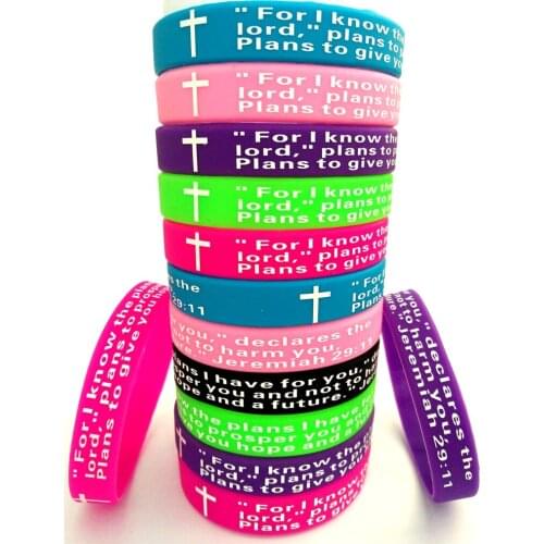 Wholesale 100PCS Assorted Color Prayer Bible Cross Rubber Silicone Wristbands Jesus Christian Bracelets Lords Charm Jewelry
