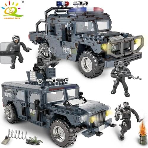 HUIQIBAO Army US WW2 Armored Personnel Truck Building Blocks for Children Military Vehicle with 2 Soldier Figures Brick Car Toys