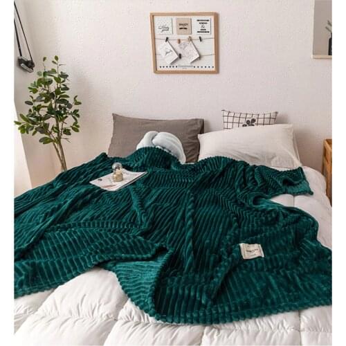 Bed Blankets Solid Yellow-green Soft and Soft Flannel Blankets on The Bed Thick Blankets and Blankets