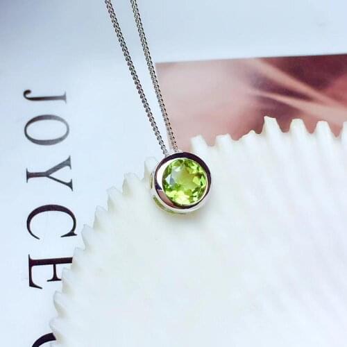 Chic green peridot gemstone pendant for women necklace with silver fine jewelry birthday anniversary gift round green gem
