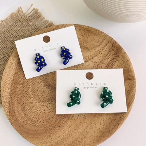 2021 New Korean Knot Dot Decorated Stud Earrings For Women Fashion Jewelry Party Vintage Oorbellen Brincos