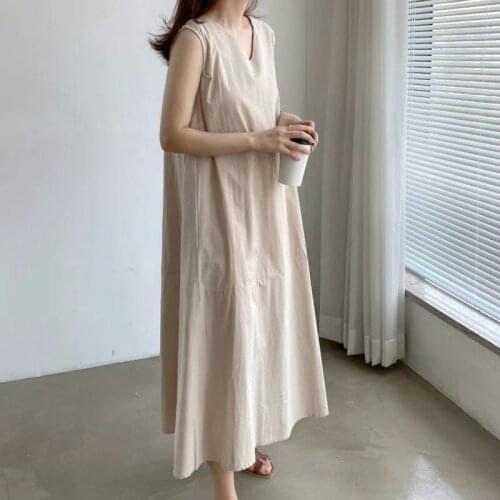 2020 Women Summer Cotton and Linen Long Loose Tank Dress V Neck Back Buttons Sleeveless Brief Sundress Japan Style