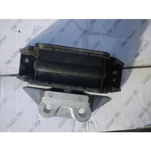 1pcs 2models Engine Mounting Bracket Front / Rear for Chinese SAIC MAXUS V80 Auto car motor part