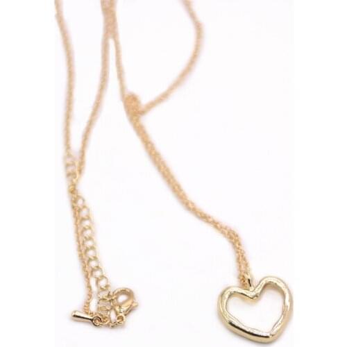 NEW Trendy Heart Shaped Necklace Hollow out Love Design Pendant Necklace Three Color Optional