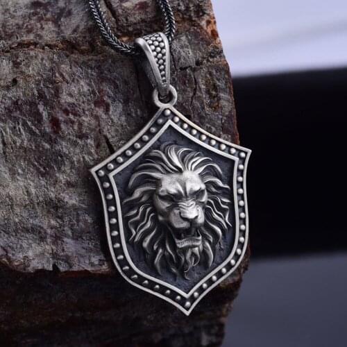 Hot sale lion shield mens pendant necklace retro tag sweater chain necklaces for women long lion head accessories