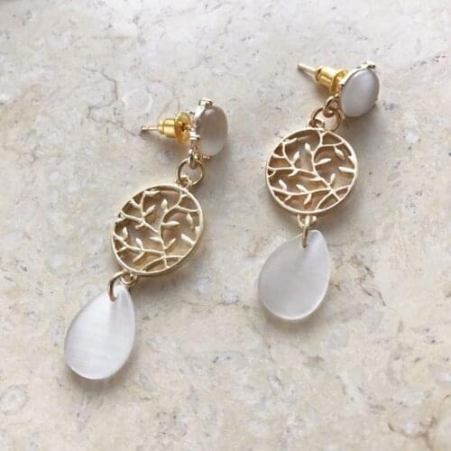 Gold Color Leaf Earrings network Round Stud Earrings Fashion Opal Stone Jewelry Brincos Wholesale For Women Girl