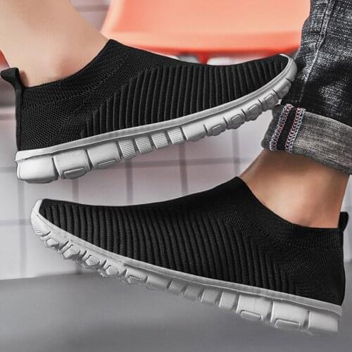 Summer Mens Shoes Unisex Vulcanize Shoes Mesh Breathable Mens Sneakers Luxury Outdoor Canvas Mens Moccasins Mens Sneakers