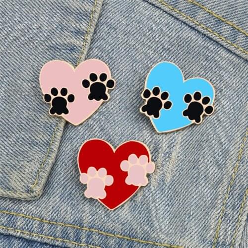 Fashion Heart shape Brooches Cartoon Cute Dog Cat Claw For Women Men Metal Enamel Pins Lapel Denim Shirt Badge Accessories Gifts