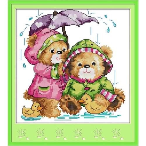 The fun of rainy day cross stitch kit cartoon bear 14ct 11ct count print canvas stitches embroidery DIY handmade needlework plus